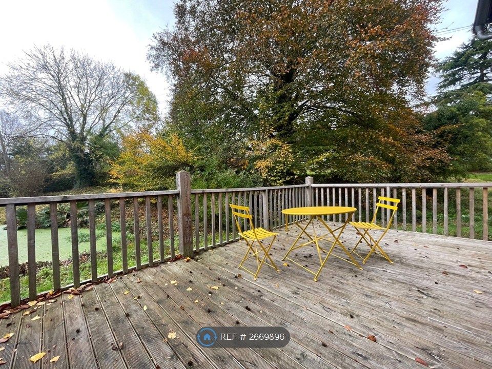 Property photo 2 of 22