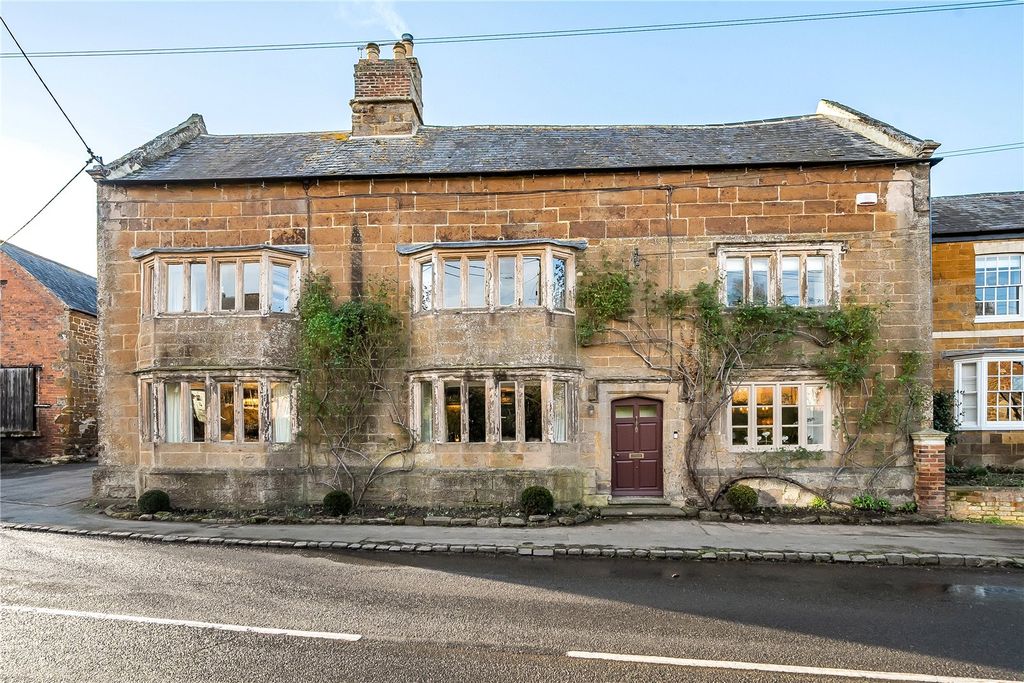 Property photo 1 of 30 8 The Green