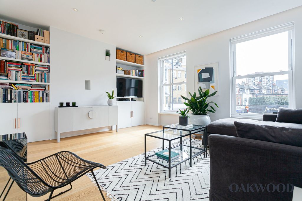 Property photo 3 of 36