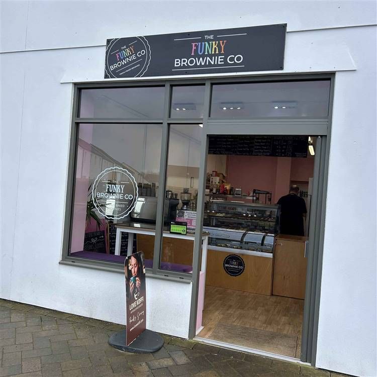 Property photo 1 of 11