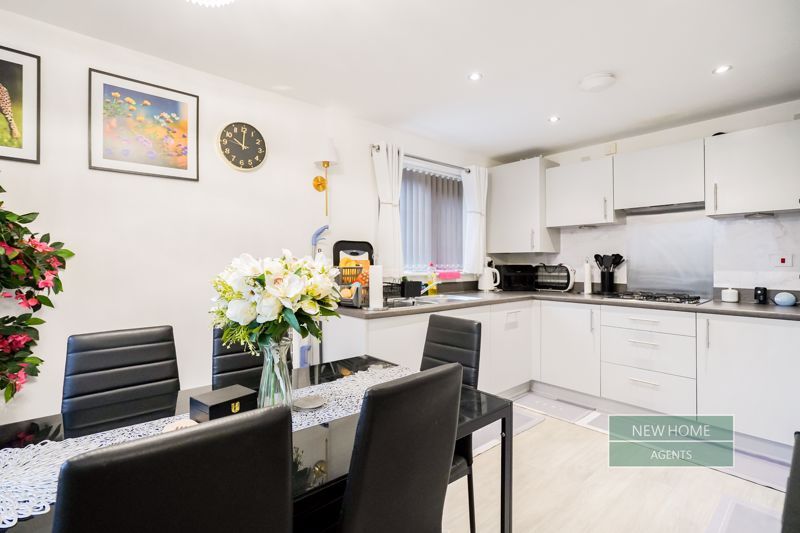 Property photo 2 of 28 Photo 27