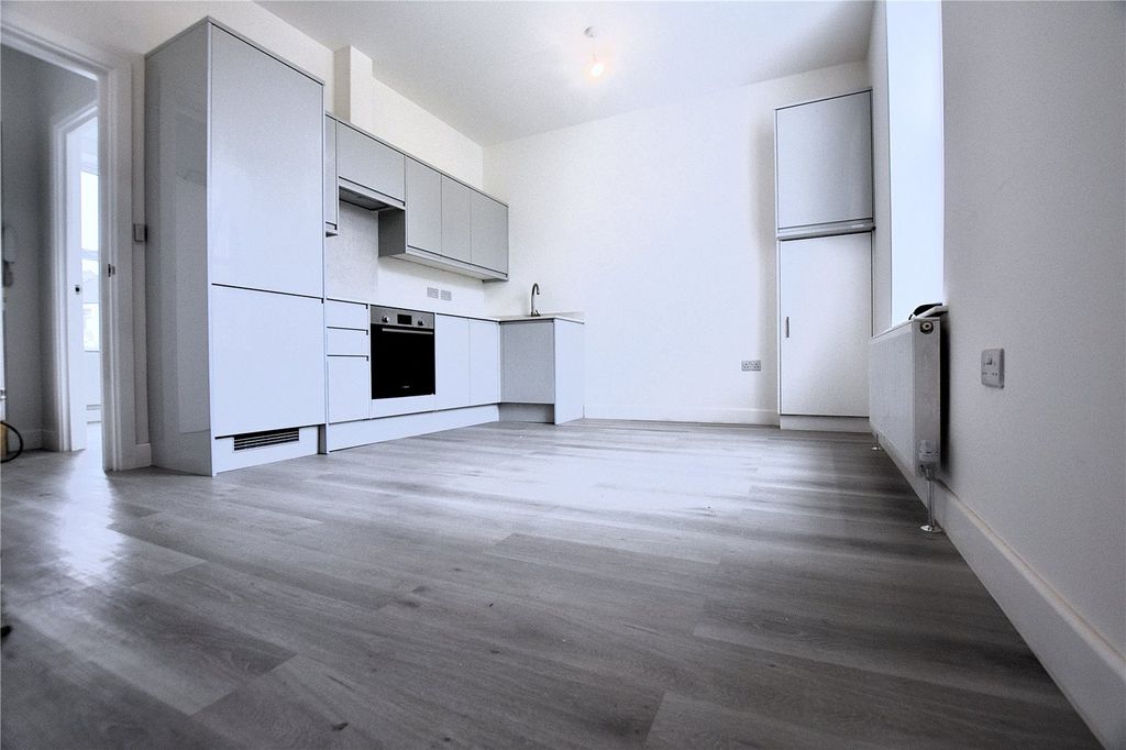 Property photo 1 of 16 Picture No. 07
