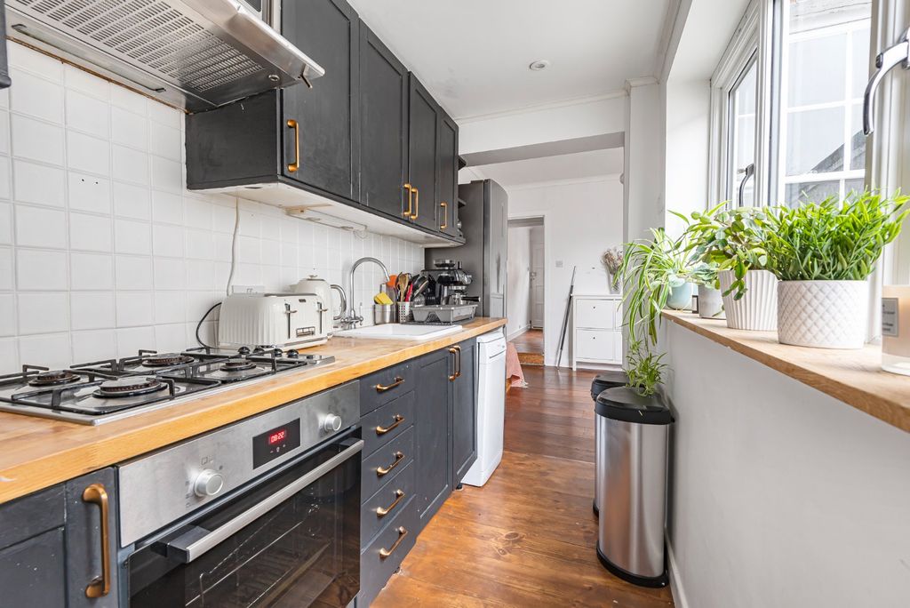 Property photo 3 of 8 Picture No. 09