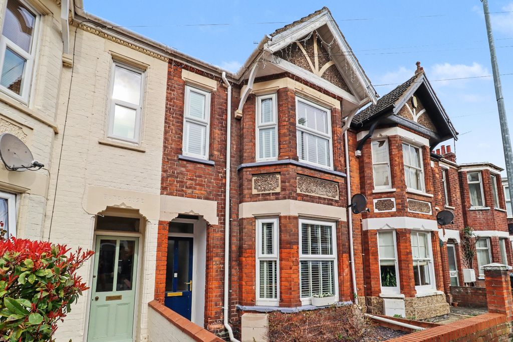 Property photo 1 of 24 4988601