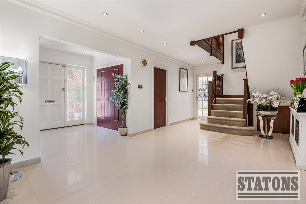 Property photo 3 of 31 Picture No. 48