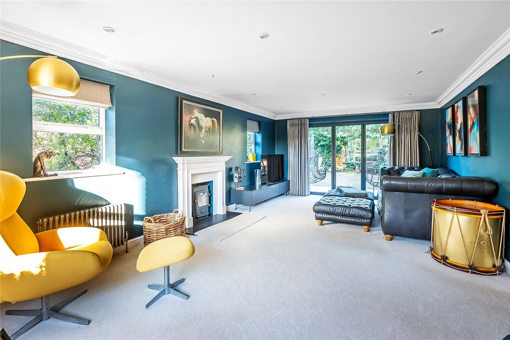 Property photo 2 of 39 Picture No. 38