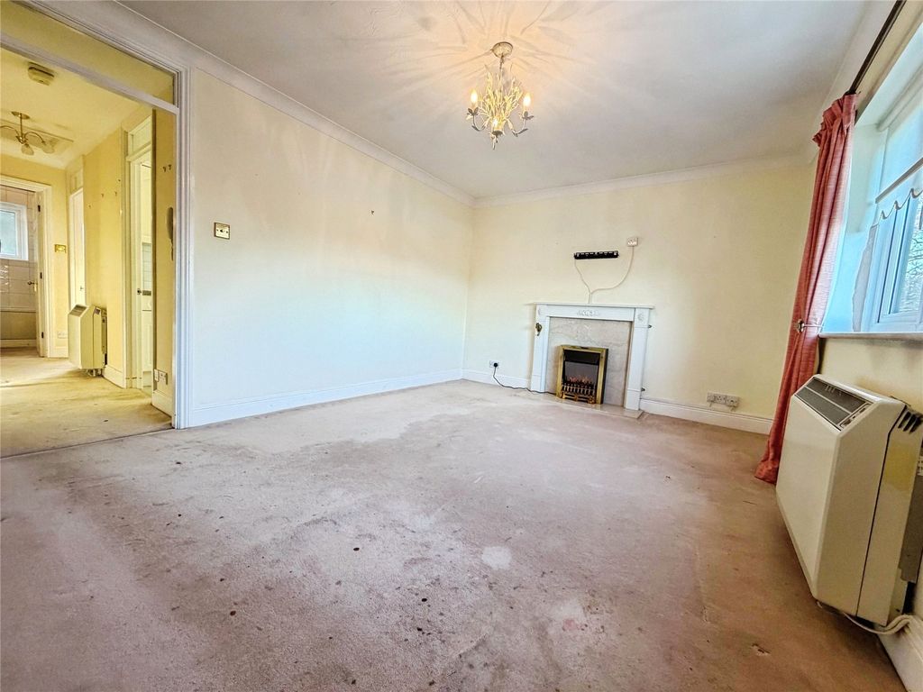 Property photo 3 of 8 Picture No. 05