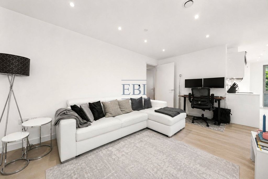 Property photo 2 of 11 Picture No. 01