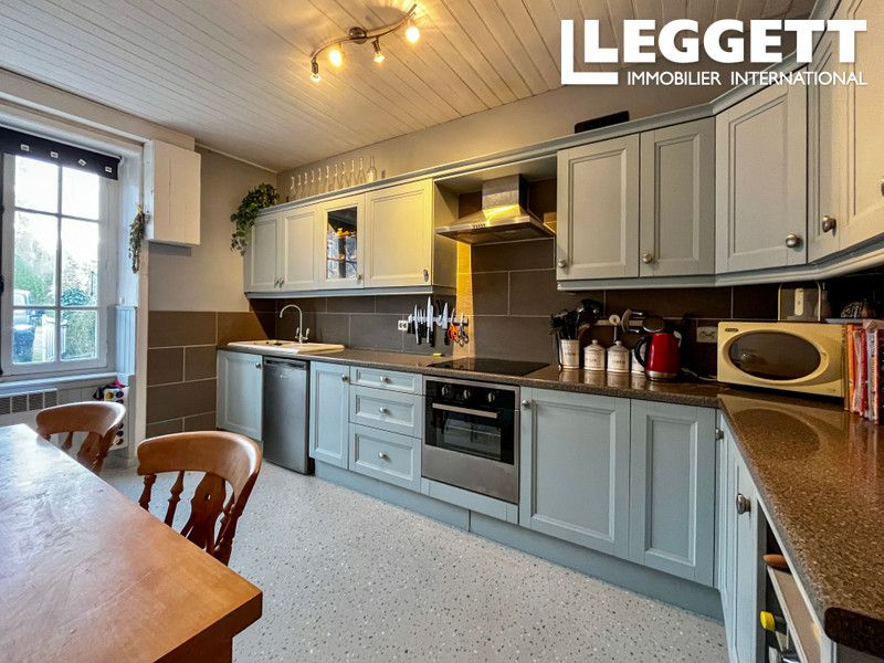 Property photo 3 of 10