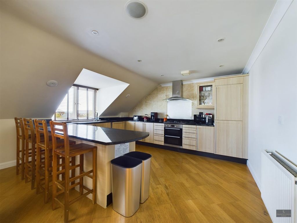Property photo 1 of 6 Cam02887G0-Pr0019-Still005.Jpg