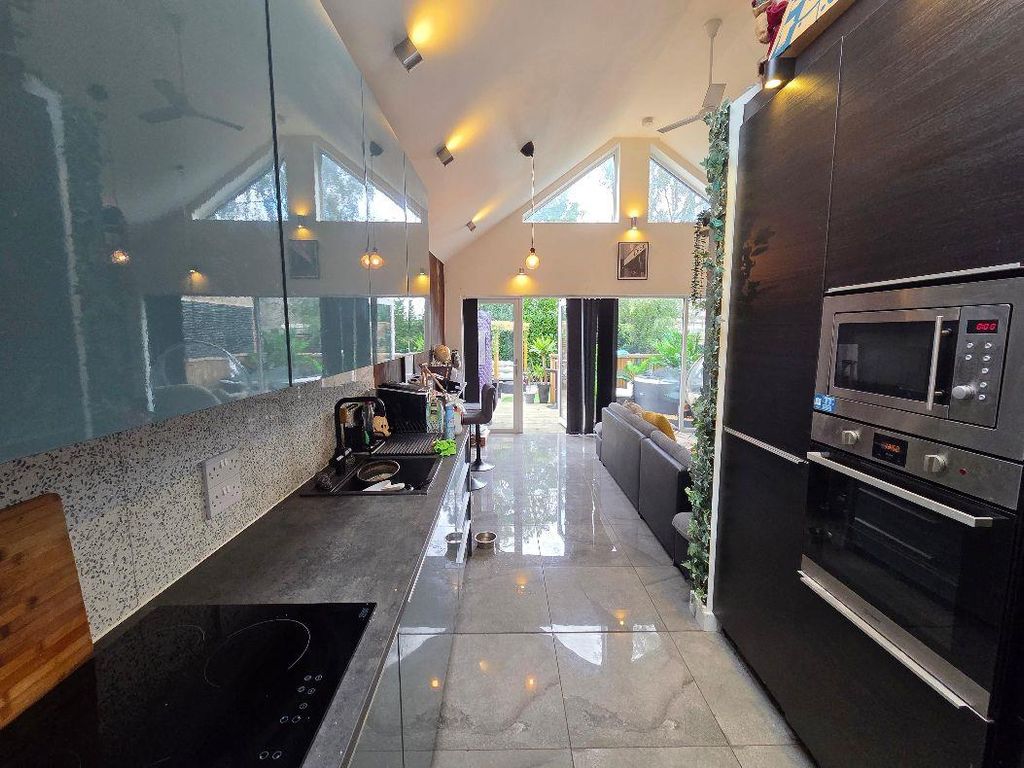 Property photo 2 of 13 20250924_135343.Jpg