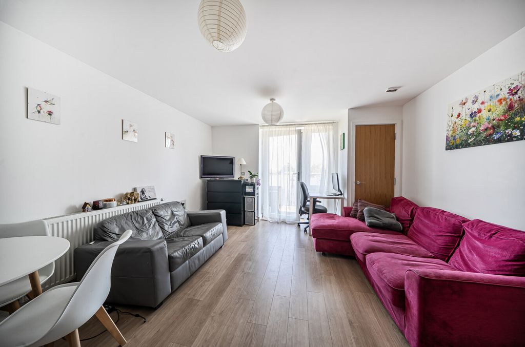 Property photo 2 of 11 1481071-7-6A3d1B5...