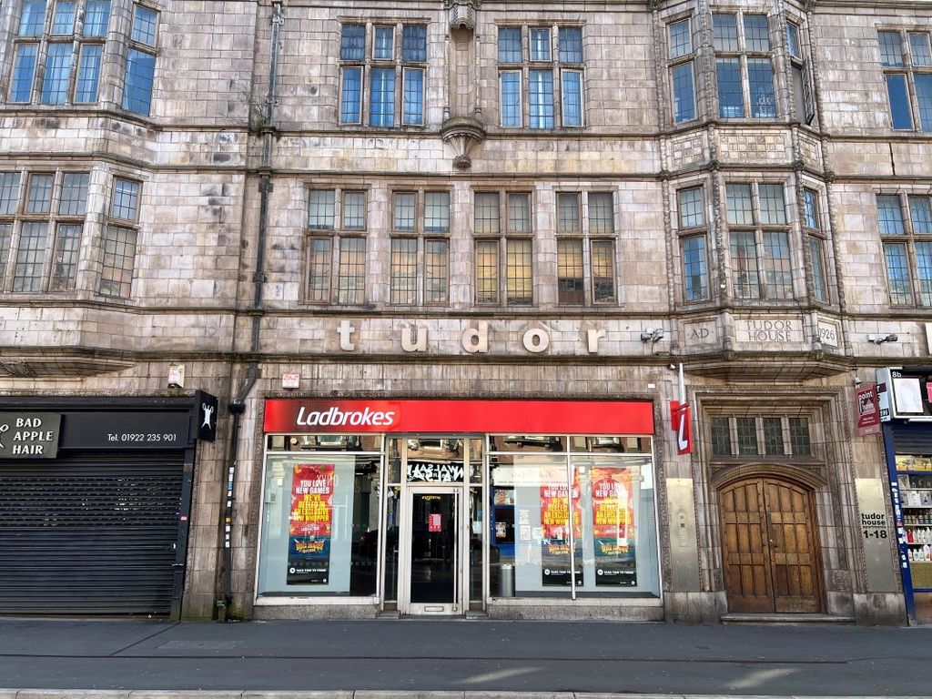 Property photo 1 of 2