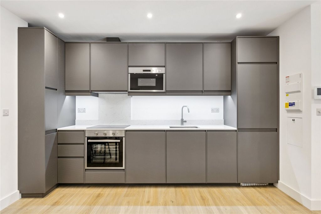 Property photo 1 of 6 Picture No. 15