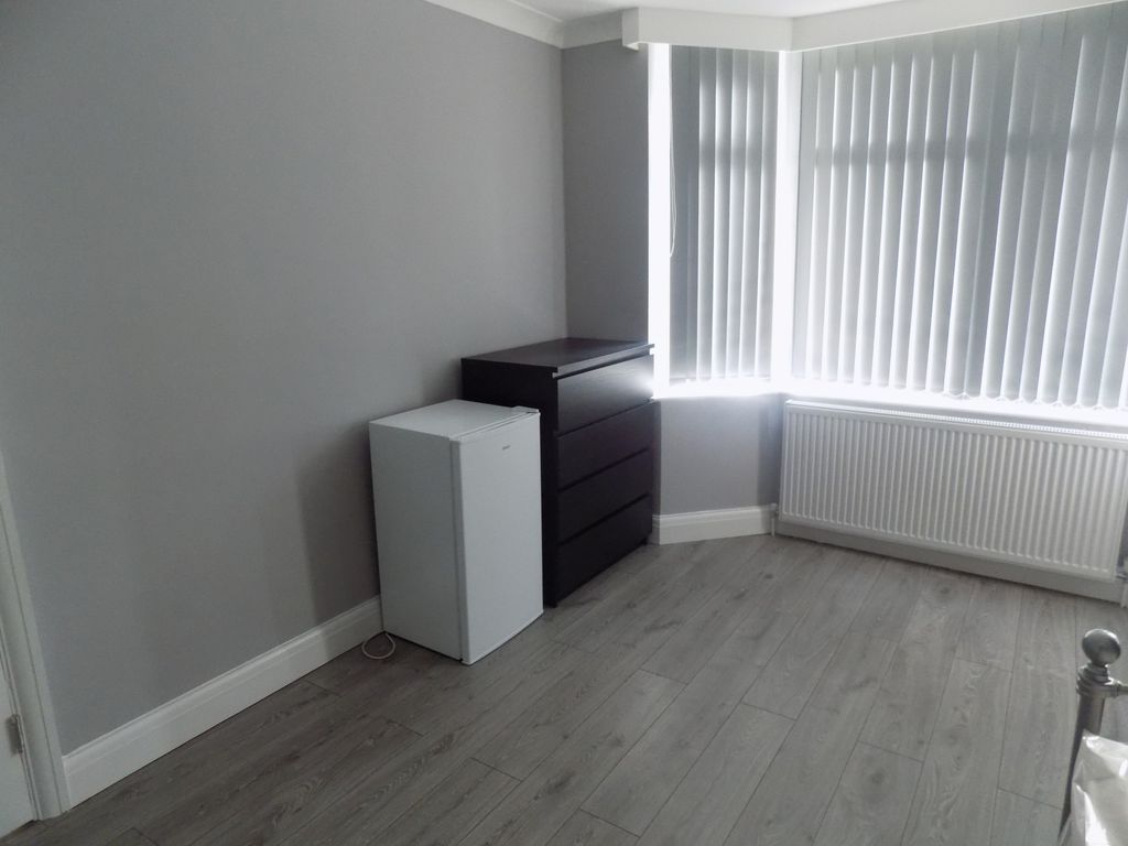 Property photo 3 of 8 6258