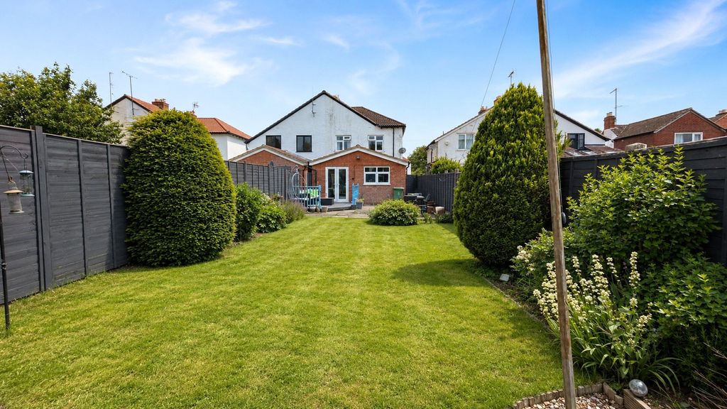 Property photo 3 of 19 Picture No. 15
