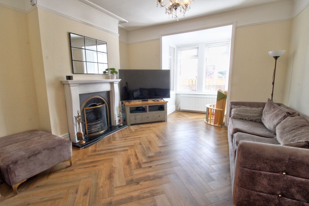 Property photo 2 of 48 Img_7258_59_60