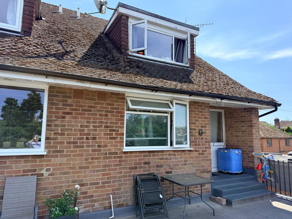 Property photo 1 of 2