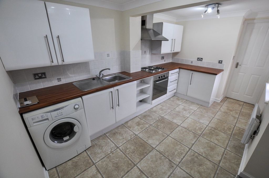 Property photo 3 of 7
