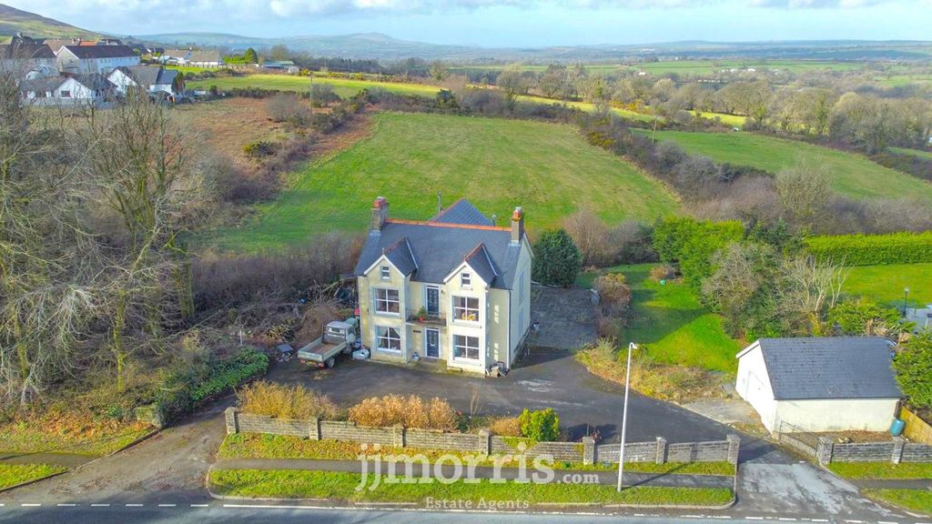 Property photo 1 of 52 942C9C76-1Ab7-439C-Aa60-9307A921Cdc0.Jpeg