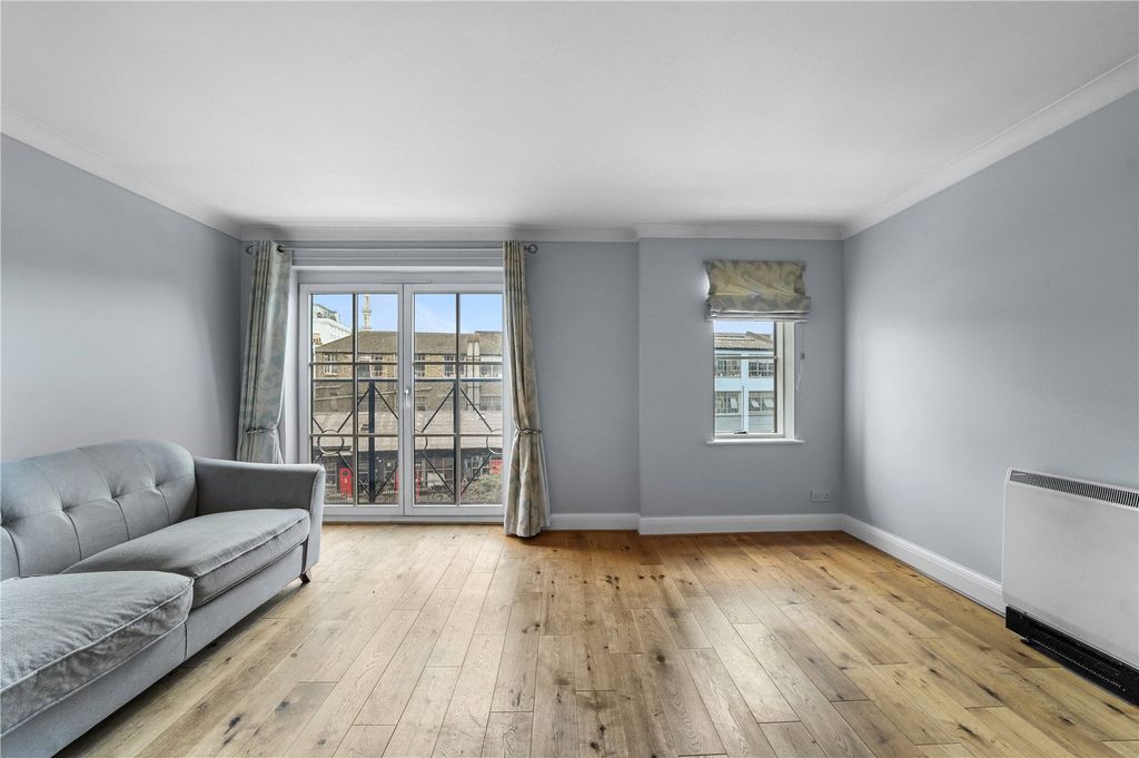 Property photo 3 of 15 Picture No. 06