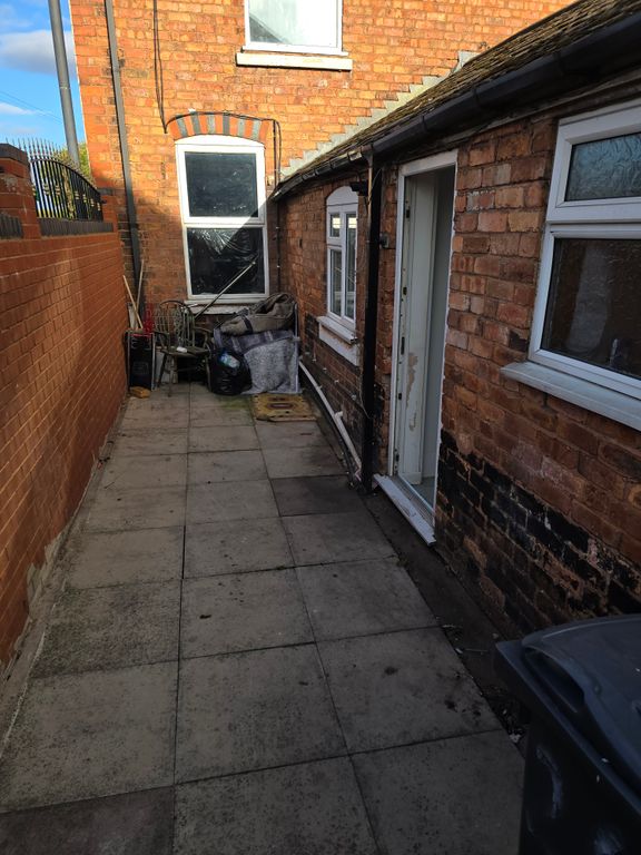 Property photo 2 of 7