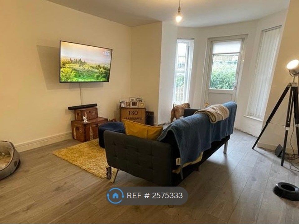 Property photo 1 of 11