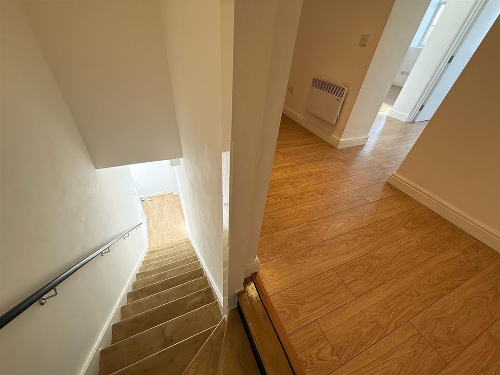 Property photo 3 of 10 5.Jpg