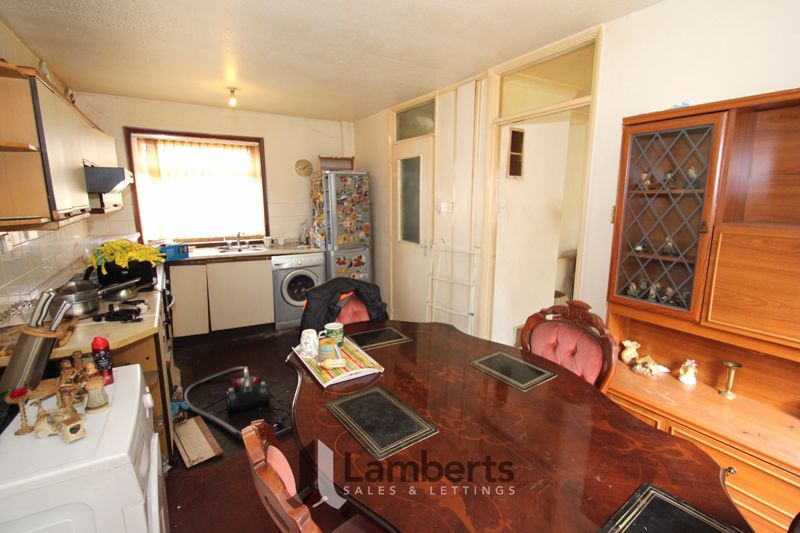 Property photo 2 of 11 Kitchen/Diner