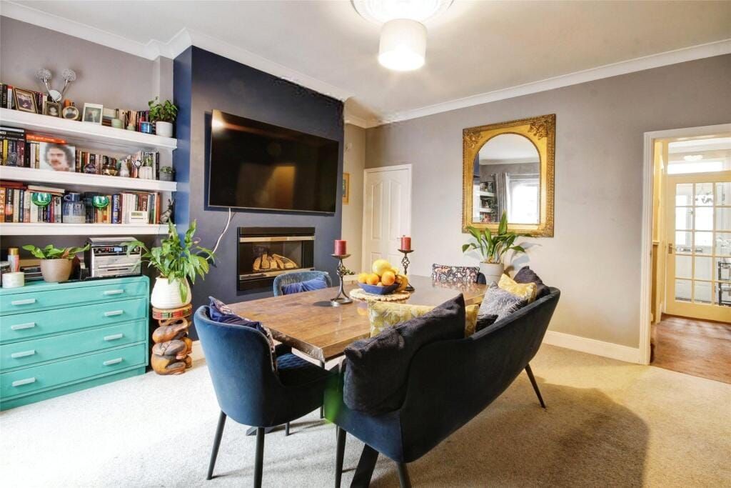 Property photo 3 of 13