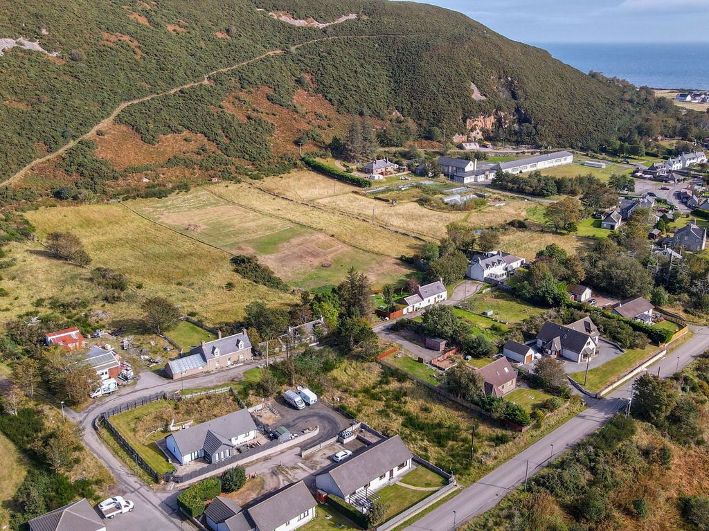 Property photo 2 of 9