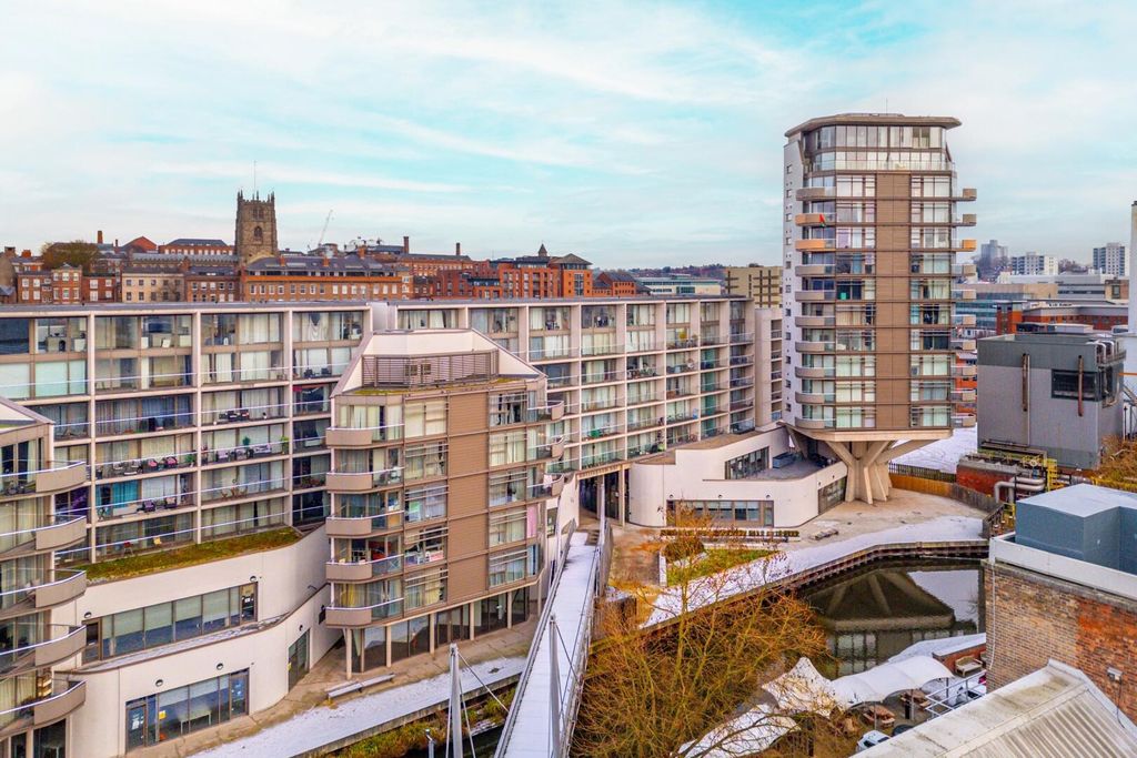 Property photo 2 of 15 Exterior