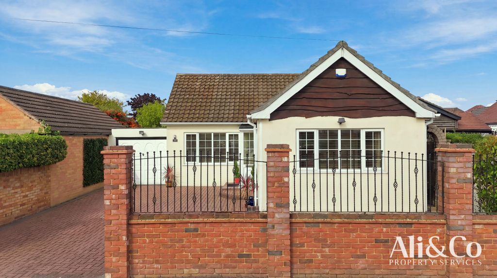 Property photo 2 of 30