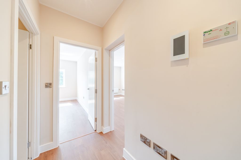 Property photo 2 of 30