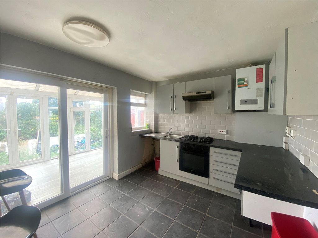 Property photo 3 of 14 Kitchen Diner