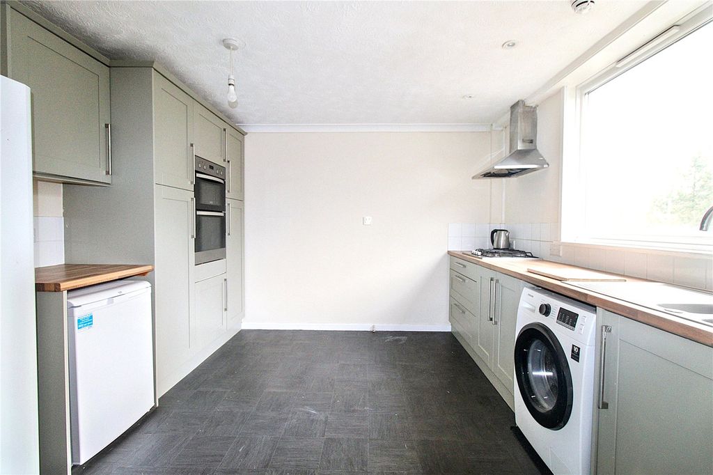 Property photo 2 of 16 Picture No. 07