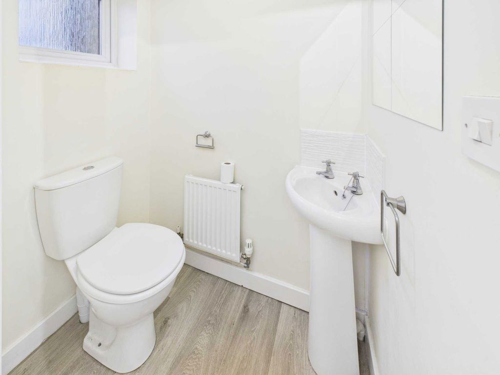 Property photo 3 of 7