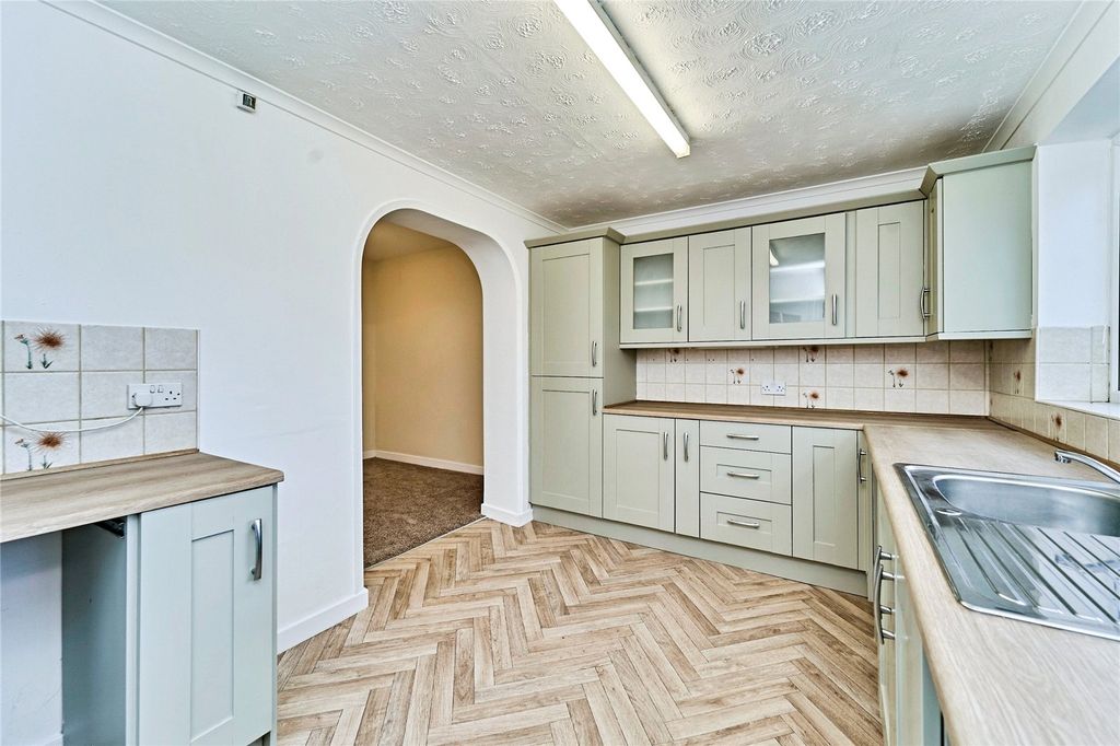 Property photo 3 of 20 Picture No. 12