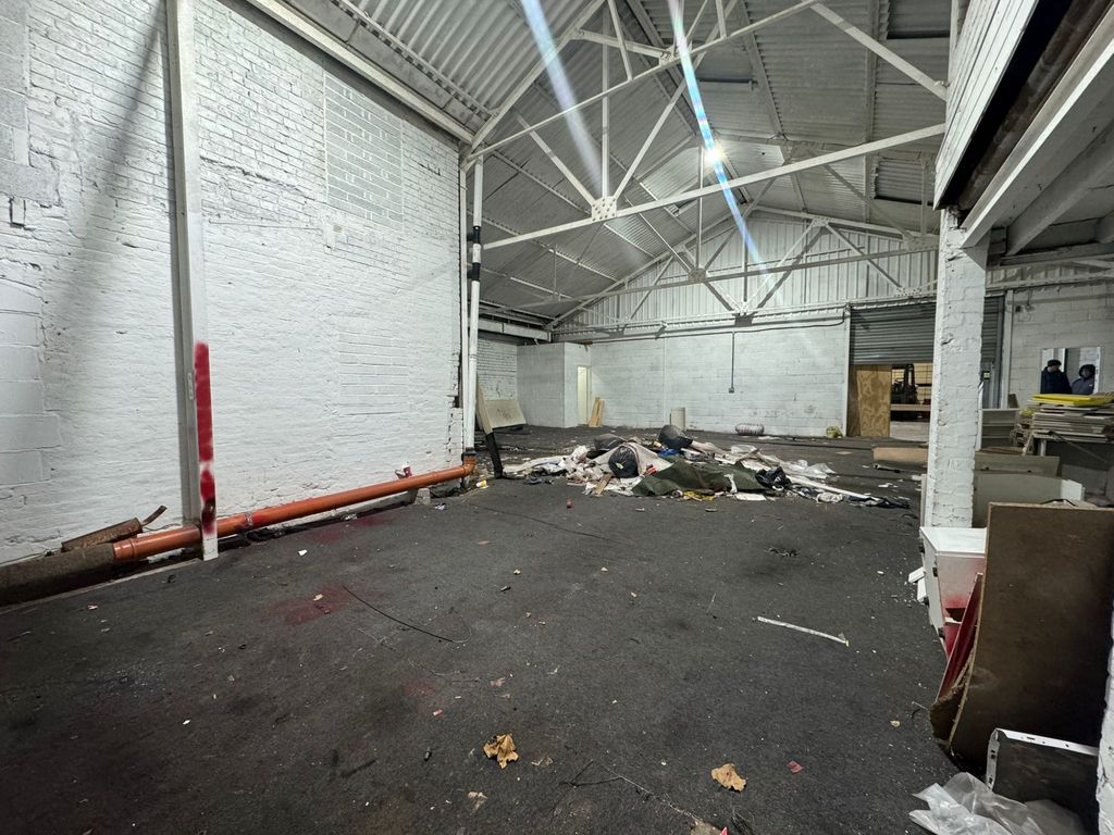 Property photo 1 of 4