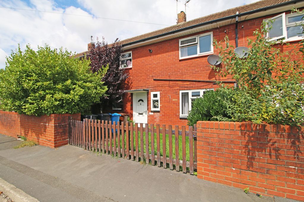 Property photo 2 of 16