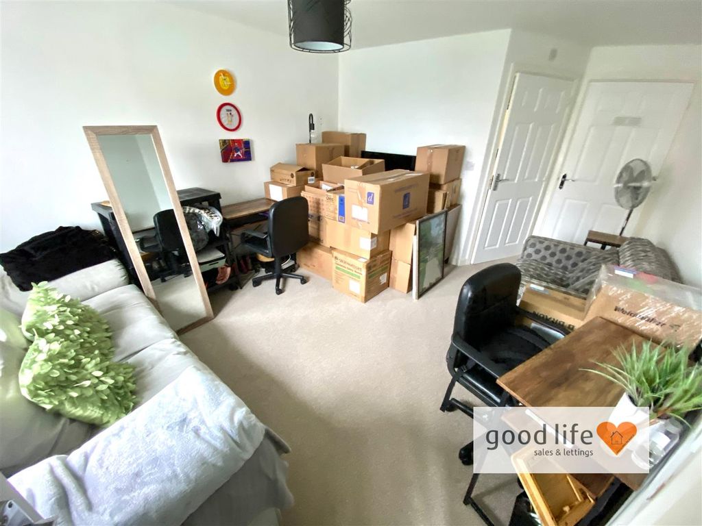 Property photo 3 of 17 20251016_124647156_Ios75Woodham.Jpg