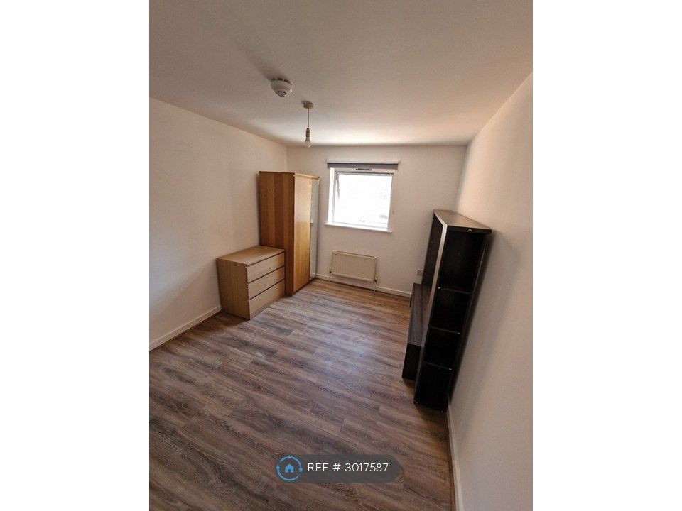 Property photo 3 of 5