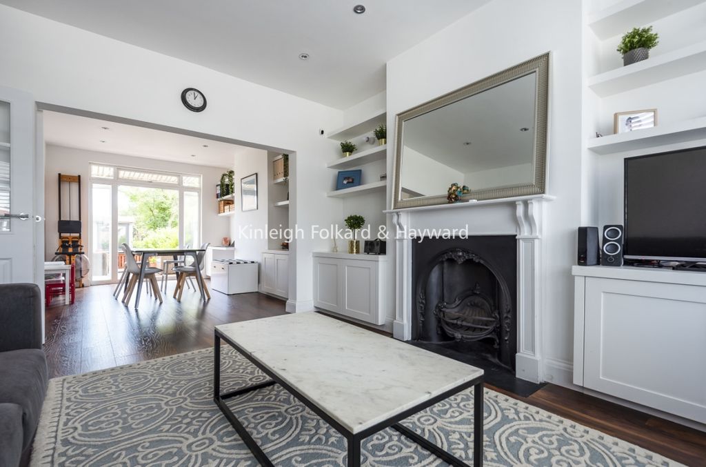 Property photo 1 of 17 00Bed65A-3968-4A7E-8