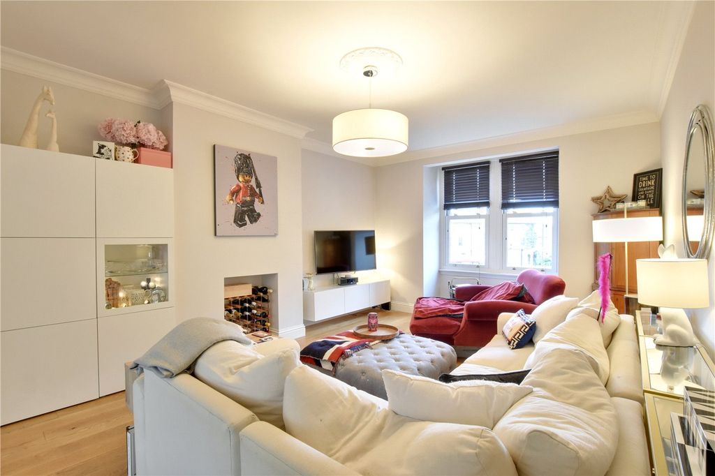 Property photo 3 of 15 Picture No. 04