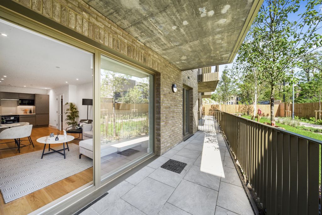 Property photo 2 of 12 Dsc_9870_High (1).Jpg