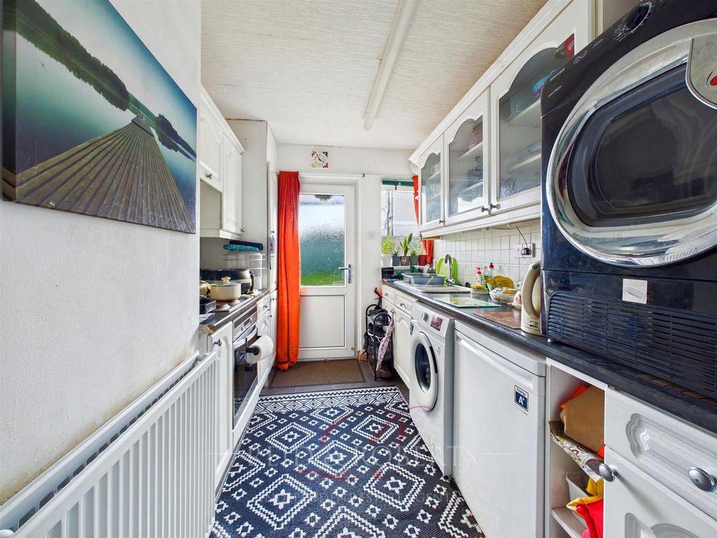 Property photo 3 of 18 Cam03999G0-Pr0223-Still005.Jpg