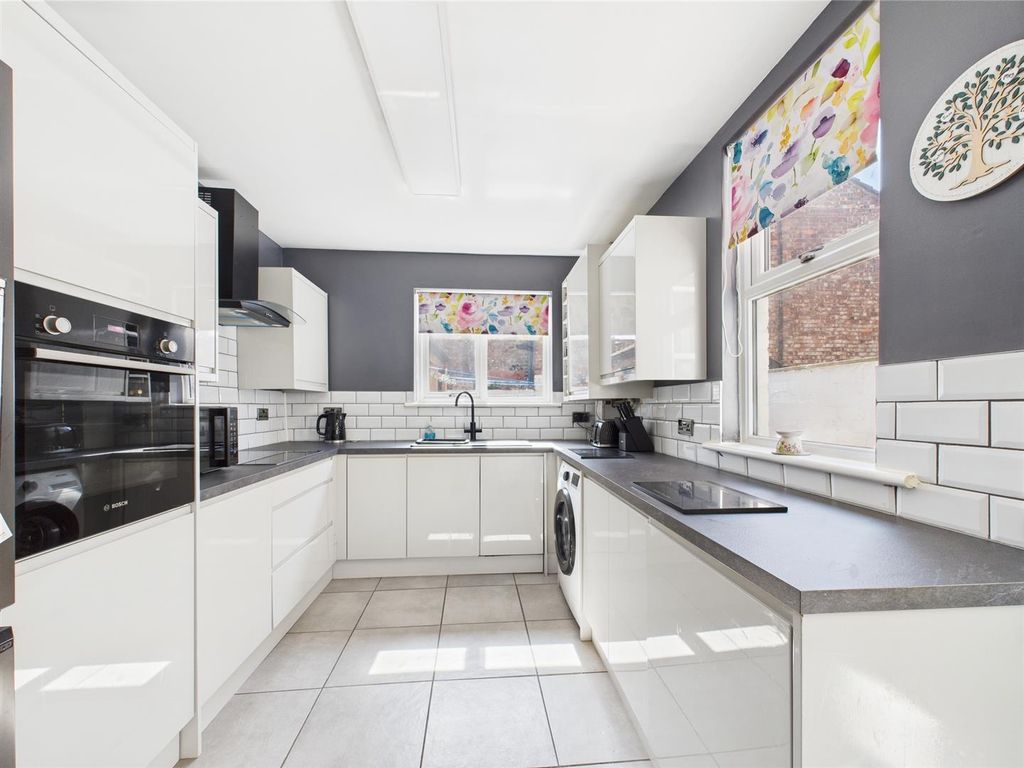 Property photo 1 of 9 Cam03604G0-Pr0035-Still009.Jpg