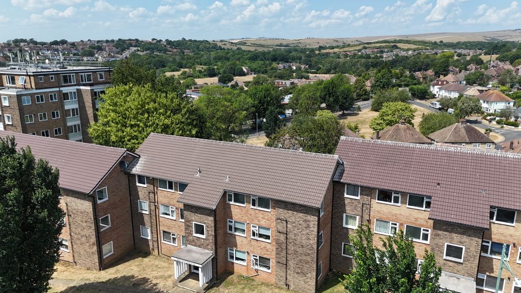 Property photo 1 of 6 Aerial 1