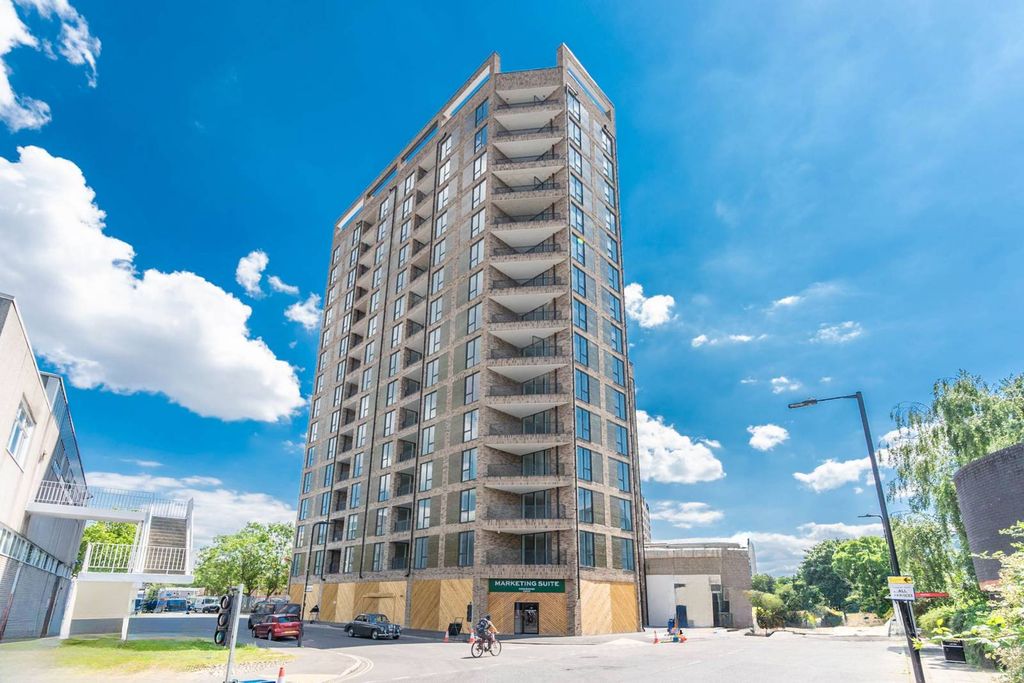 Property photo 1 of 14