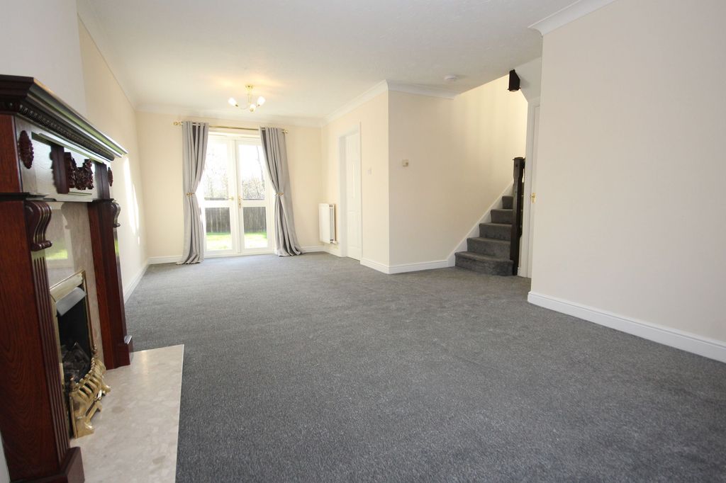 Property photo 3 of 24